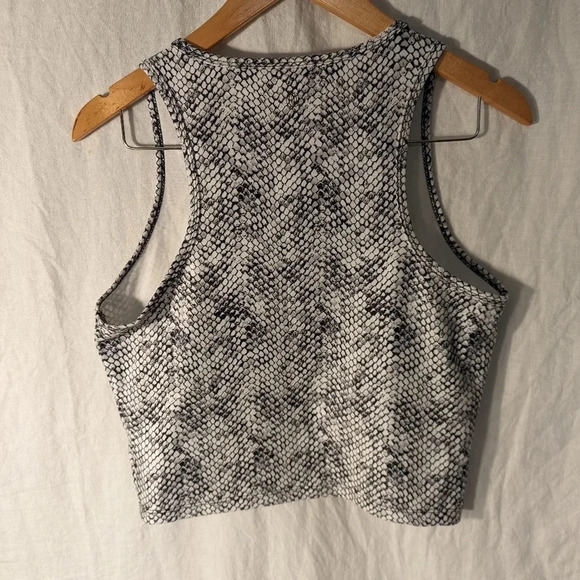Balance collection work out tank, snake print, cropped, women's size large A4 - Picture 4 of 4